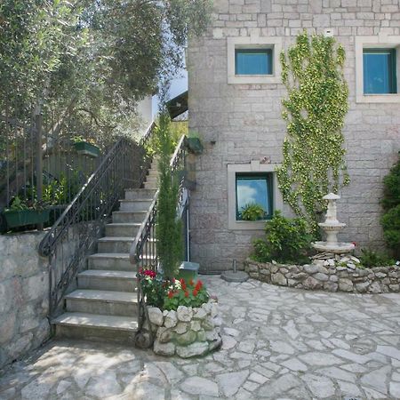 Apartments Holiday Lux 수토모레 외부 사진