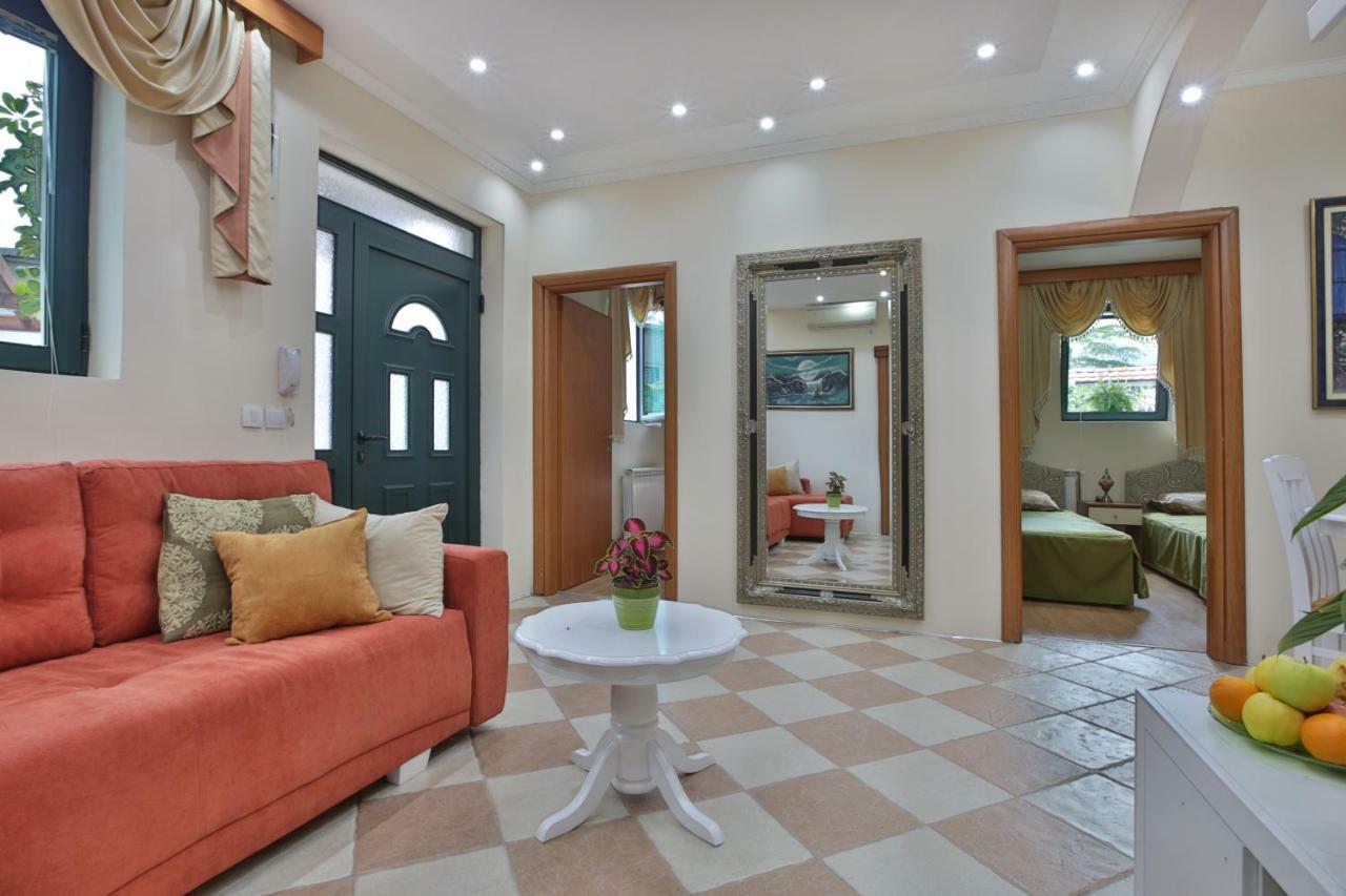 Apartments Holiday Lux 수토모레 외부 사진