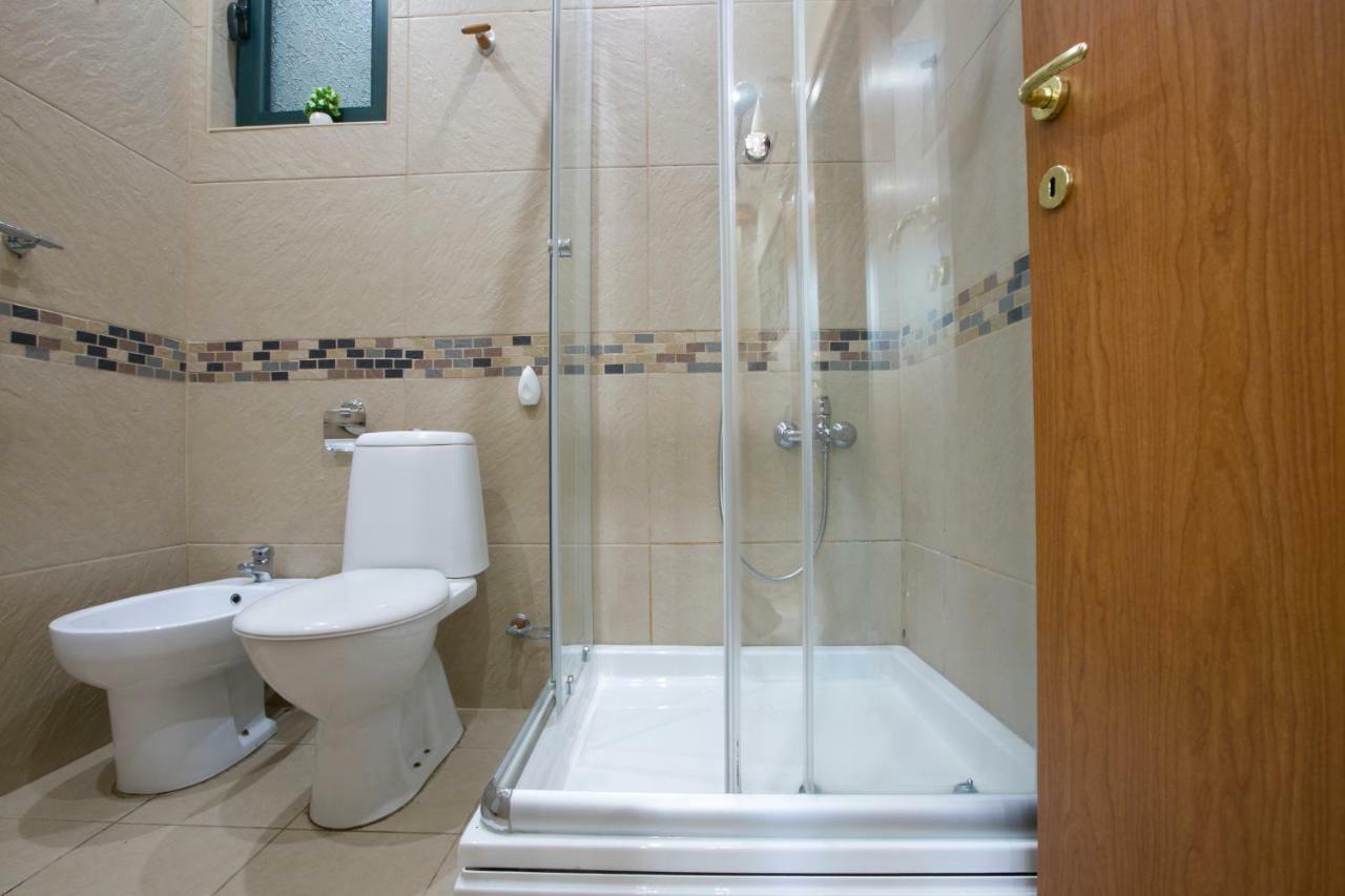 Apartments Holiday Lux 수토모레 외부 사진