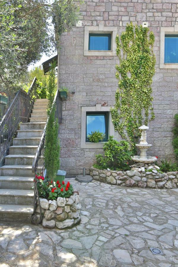 Apartments Holiday Lux 수토모레 외부 사진