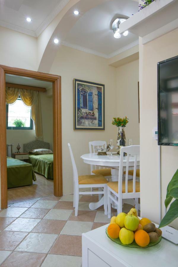 Apartments Holiday Lux 수토모레 외부 사진