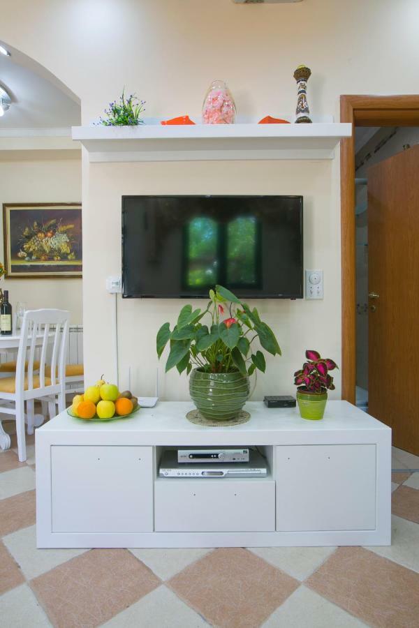Apartments Holiday Lux 수토모레 외부 사진